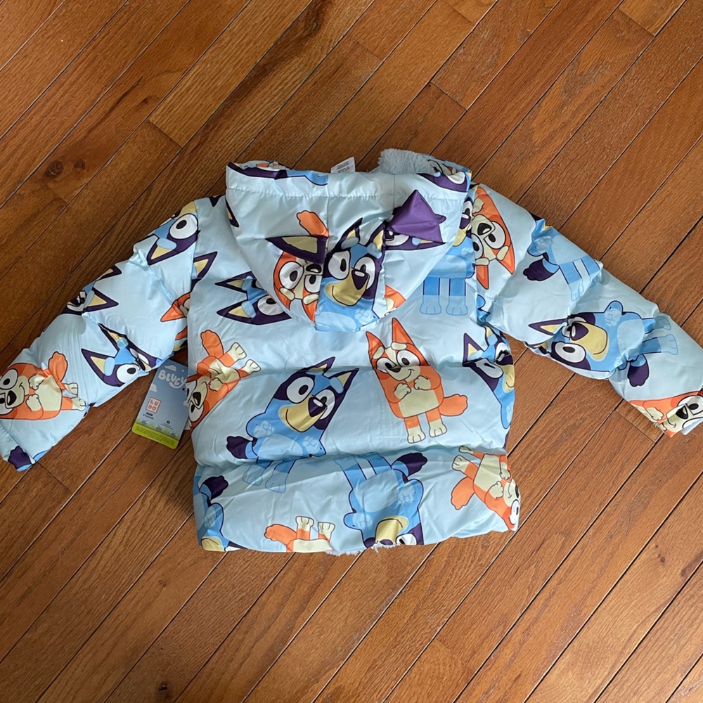 NWT Bluey Puffer Jacket Toddler 4T Light Blue Sherpa Lined Hooded Coat - Picture 4 of 4